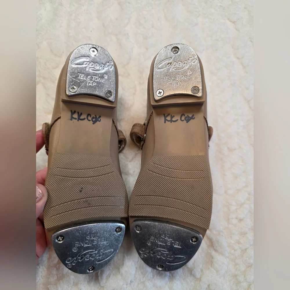 Capezio Girls Tan Mary Jane Tap Shoes Size 13M Tele Tone Tap